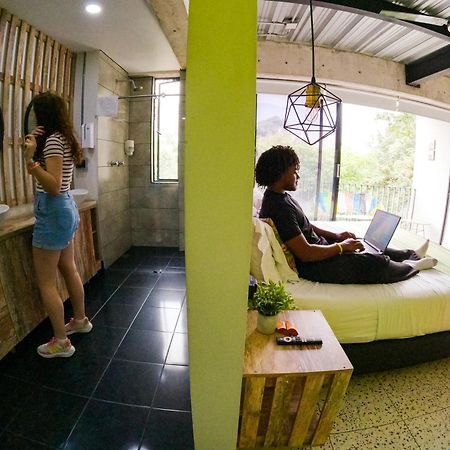Los Patios Hostel 麦德林 外观 照片