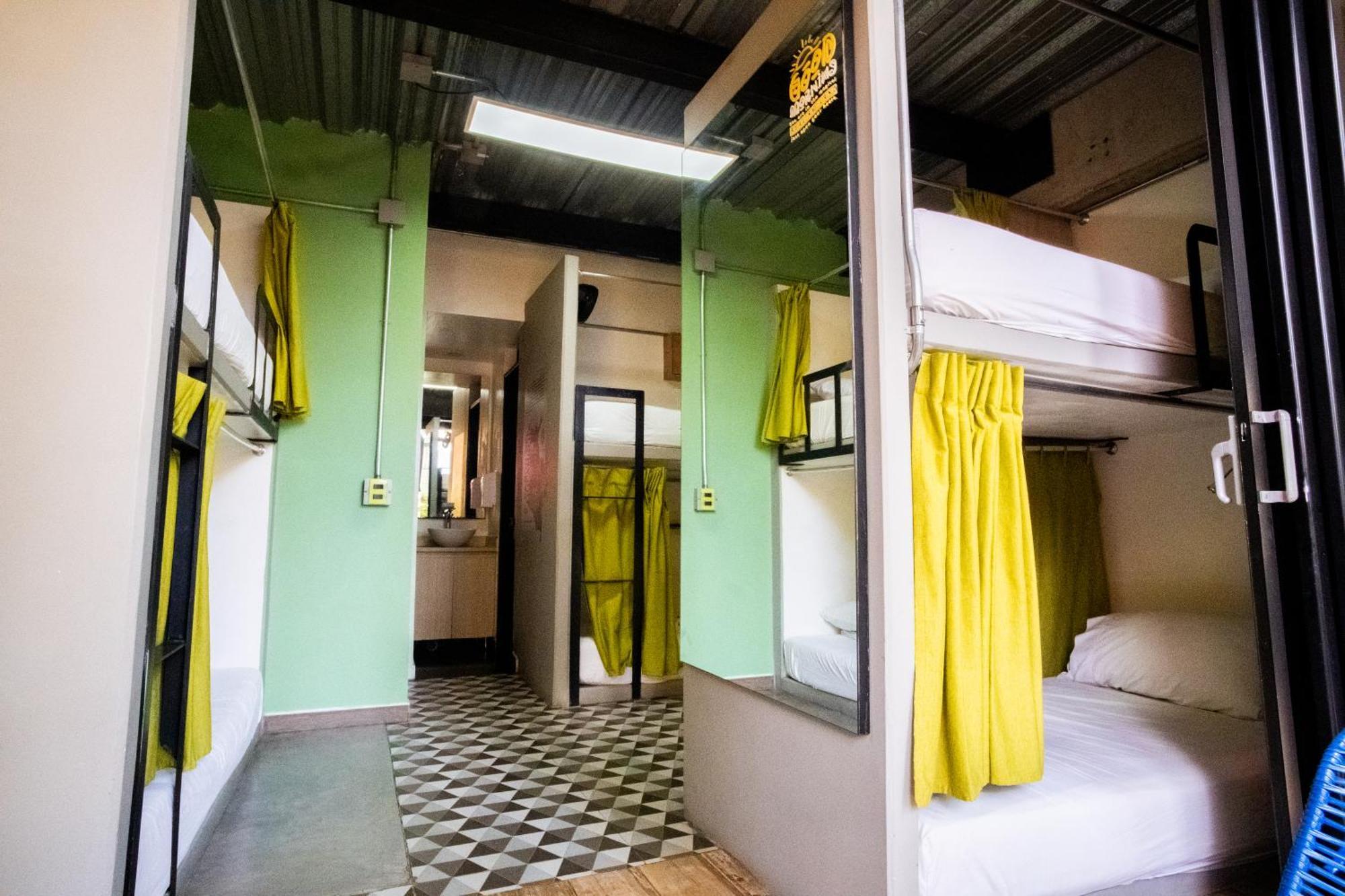 Los Patios Hostel 麦德林 外观 照片