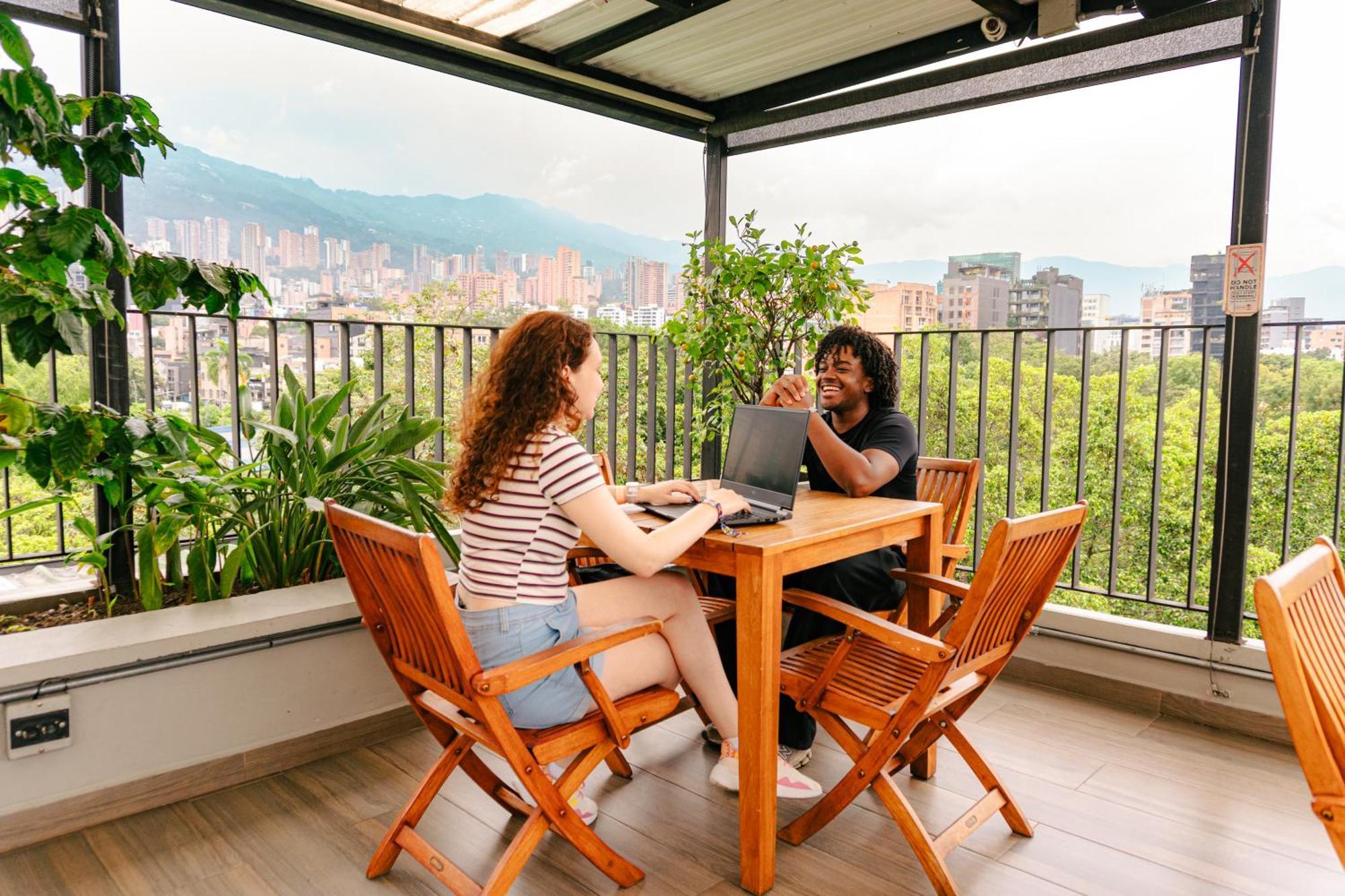 Los Patios Hostel 麦德林 外观 照片